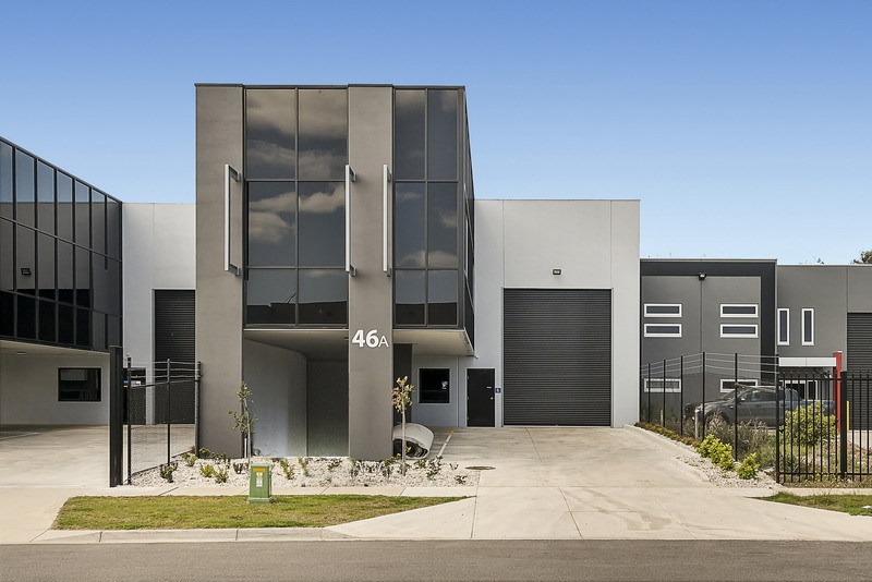 How a Commercial Real Estate Agency in Melbourne Can Help Investors